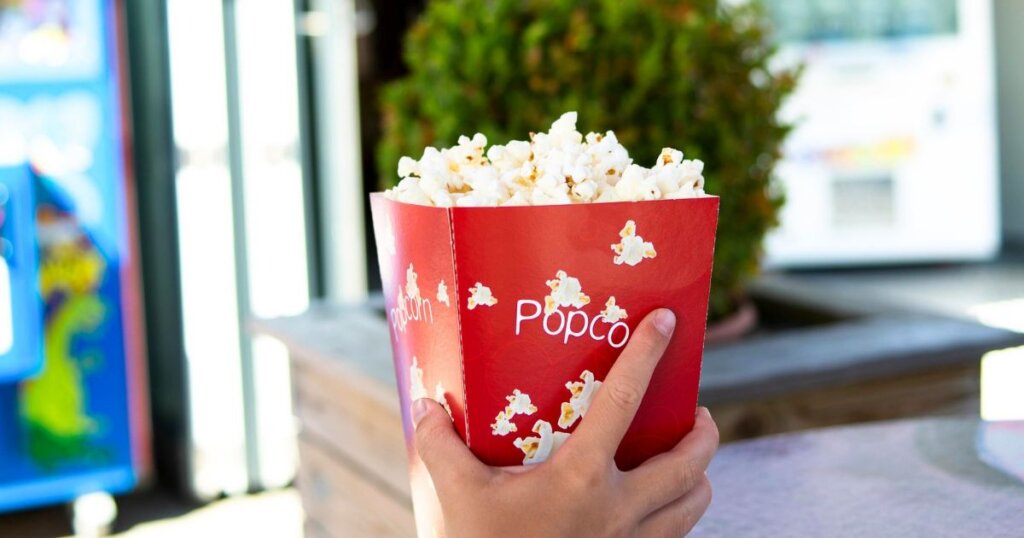 Is Popcorn Healthy for Weight Loss.  